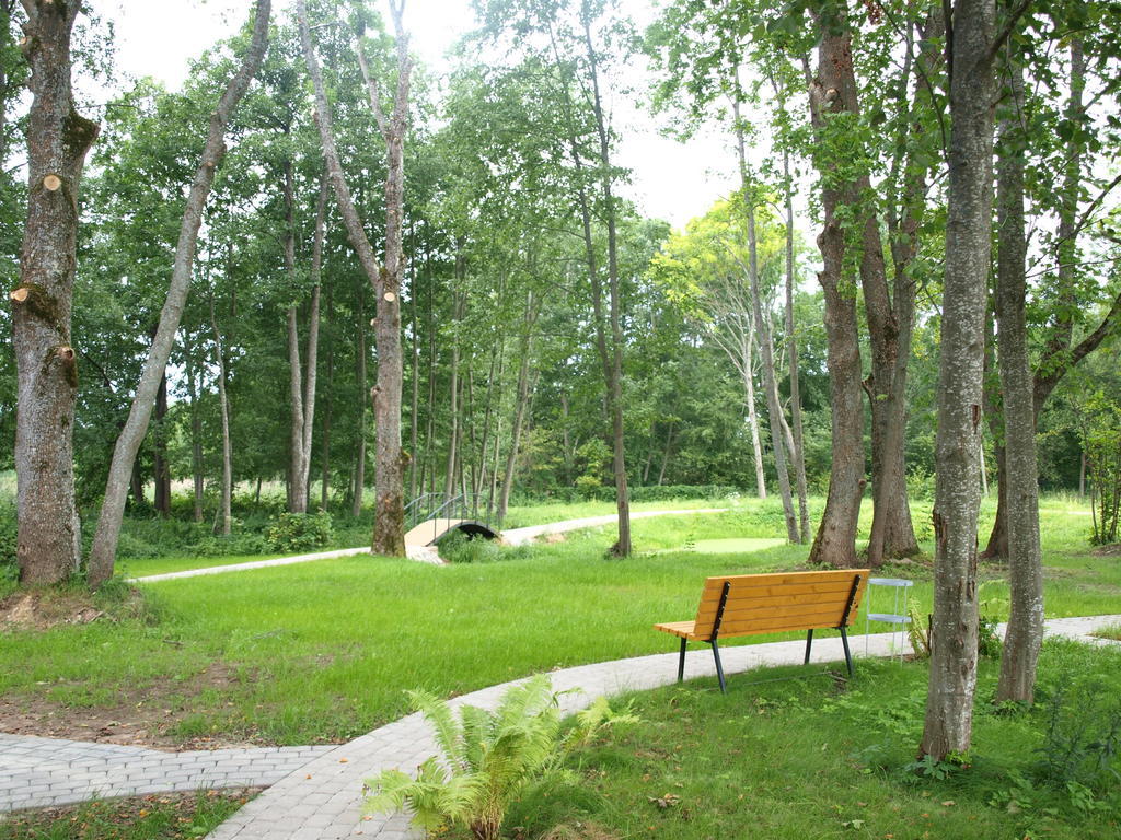 Guest House Kalnu Pupoli Šenheida Exteriör bild