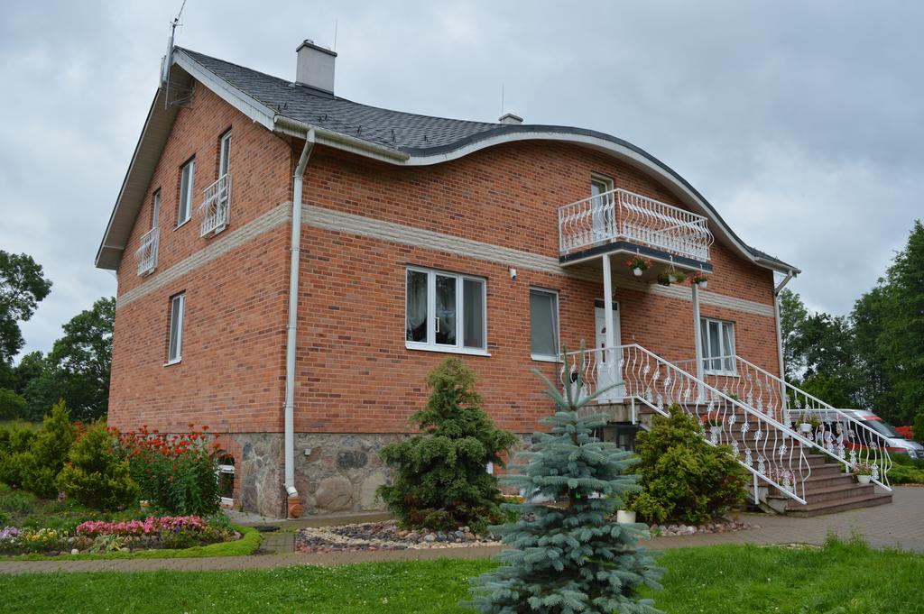 Guest House Kalnu Pupoli Šenheida Exteriör bild